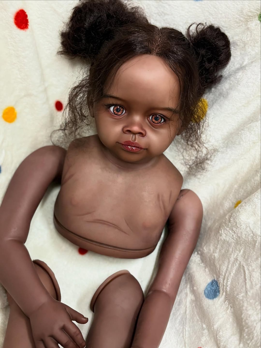 Artist Painted 32inch Reborn Baby Meili Arican Skin Painted Kit With Connectors With Cloth Body