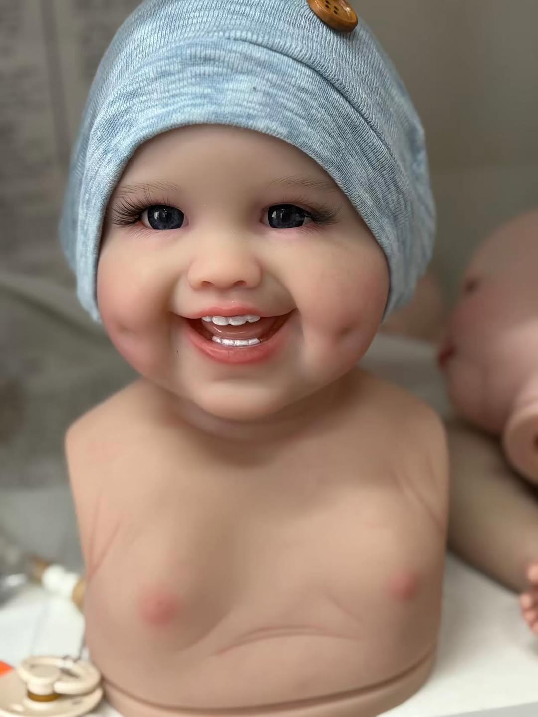 Custom Made 32inch Reborn Baby Dimple 2 Versions Painted Kit with cloth body with Connectors