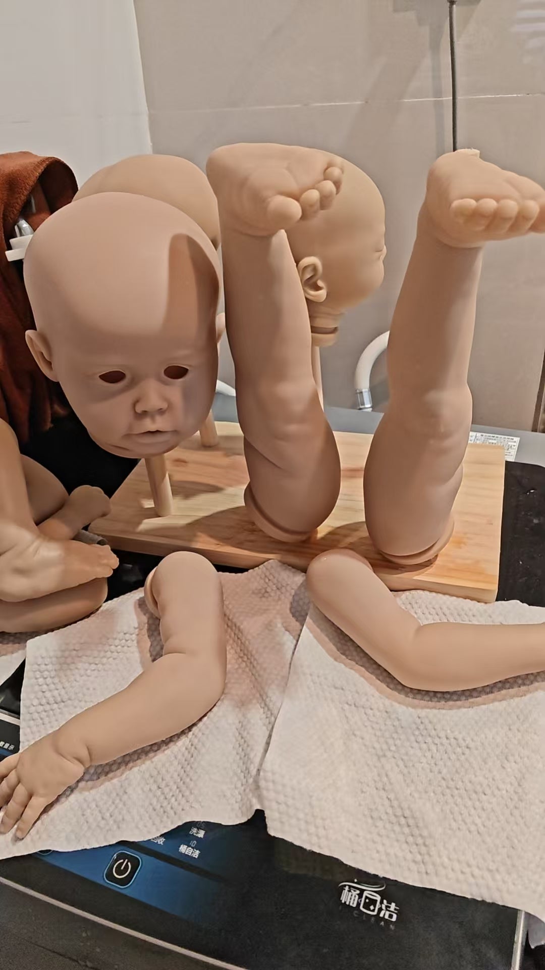 25inch Reborn Baby Ariel Unpainted Kit with cloth body