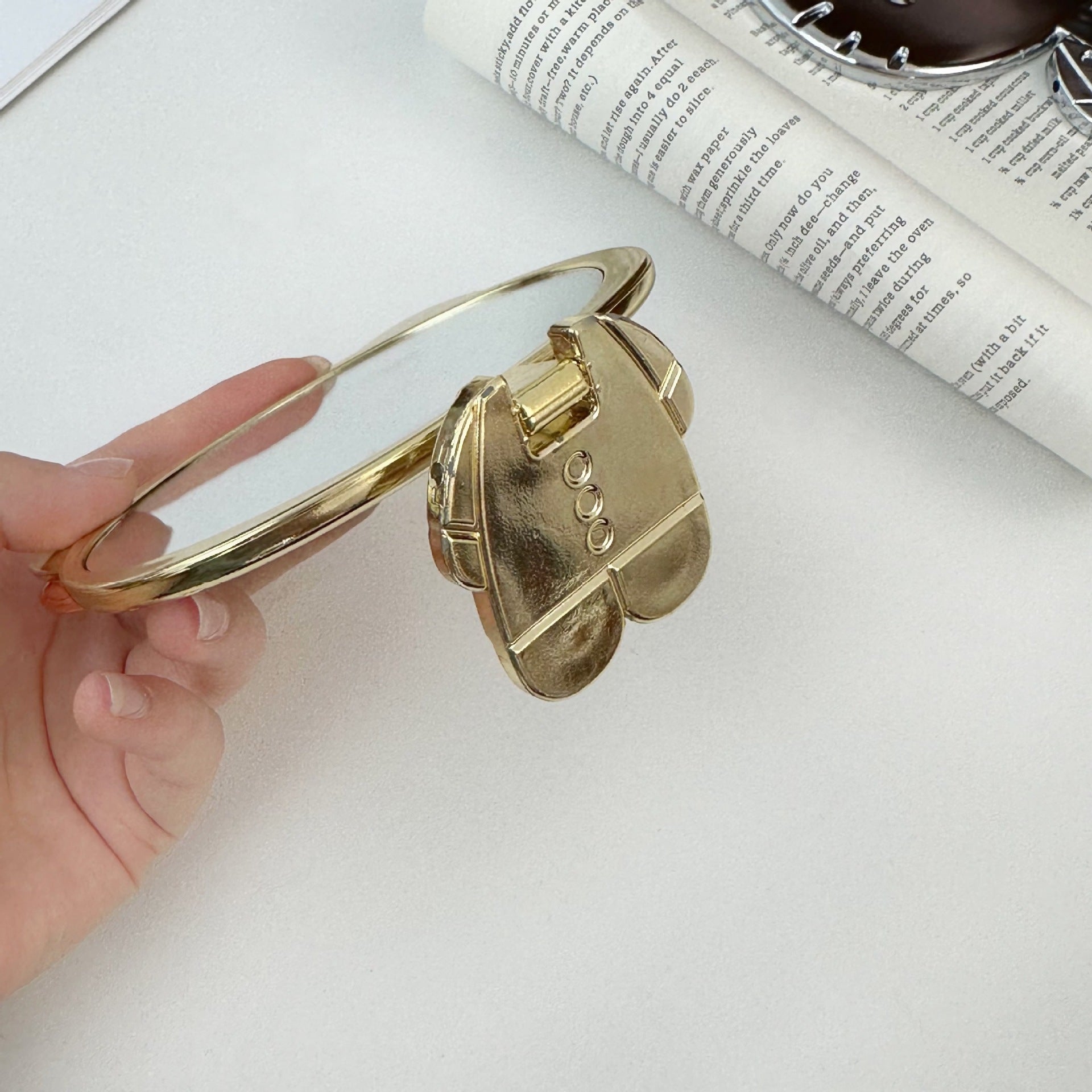 Cute Cat Foldable Hand Mirror - Portable Metallic Makeup Mirror for Travel and Daily Use
