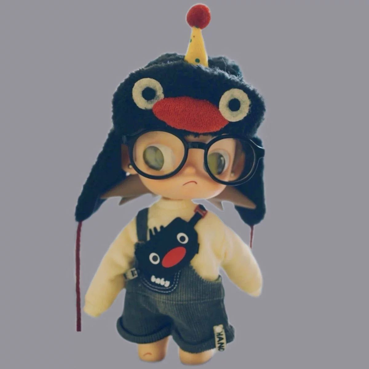 1/8 Scale Doll Outfit - Penguin Hat Set with Overalls & Glasses