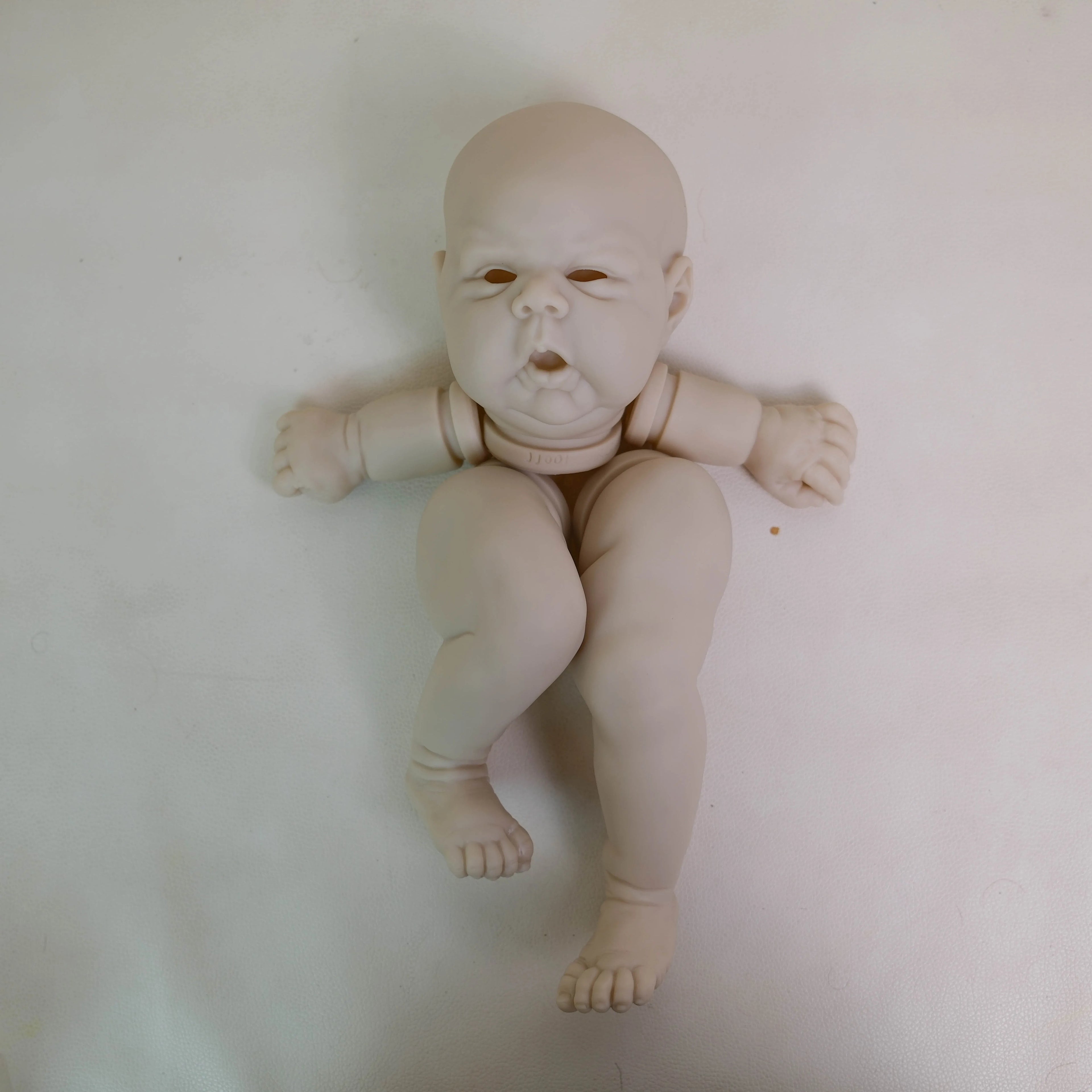 24inch Unfinished Doll New Limited Edition Reborn Doll Kit Gounchi With Cloth Body and Eyes DIY Doll Parts