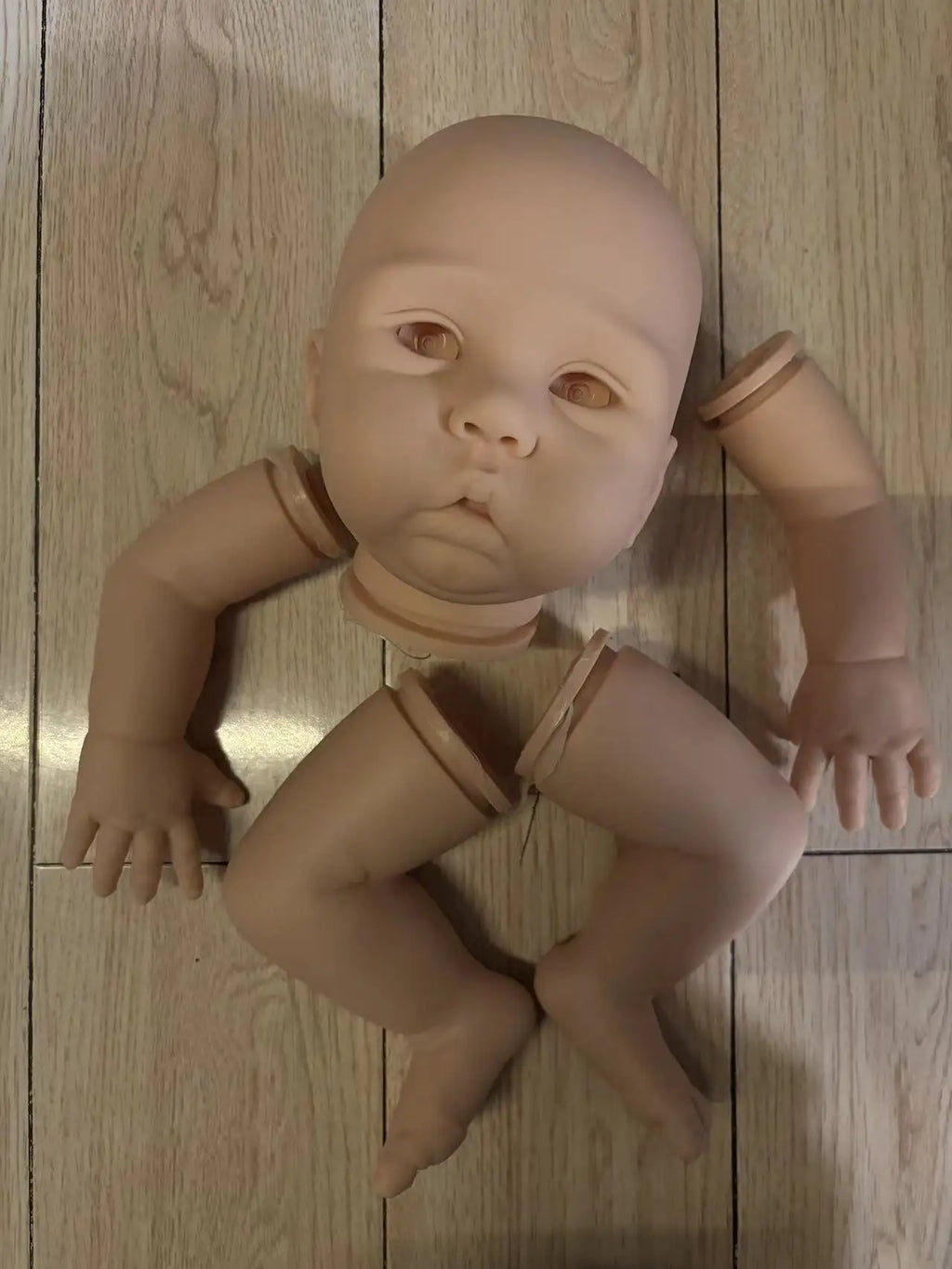 22inch Unpainted Unfinished Reborn Doll Kit Amy Fresh Color Soft Touch DIY Toys with Cloth body and Eyes