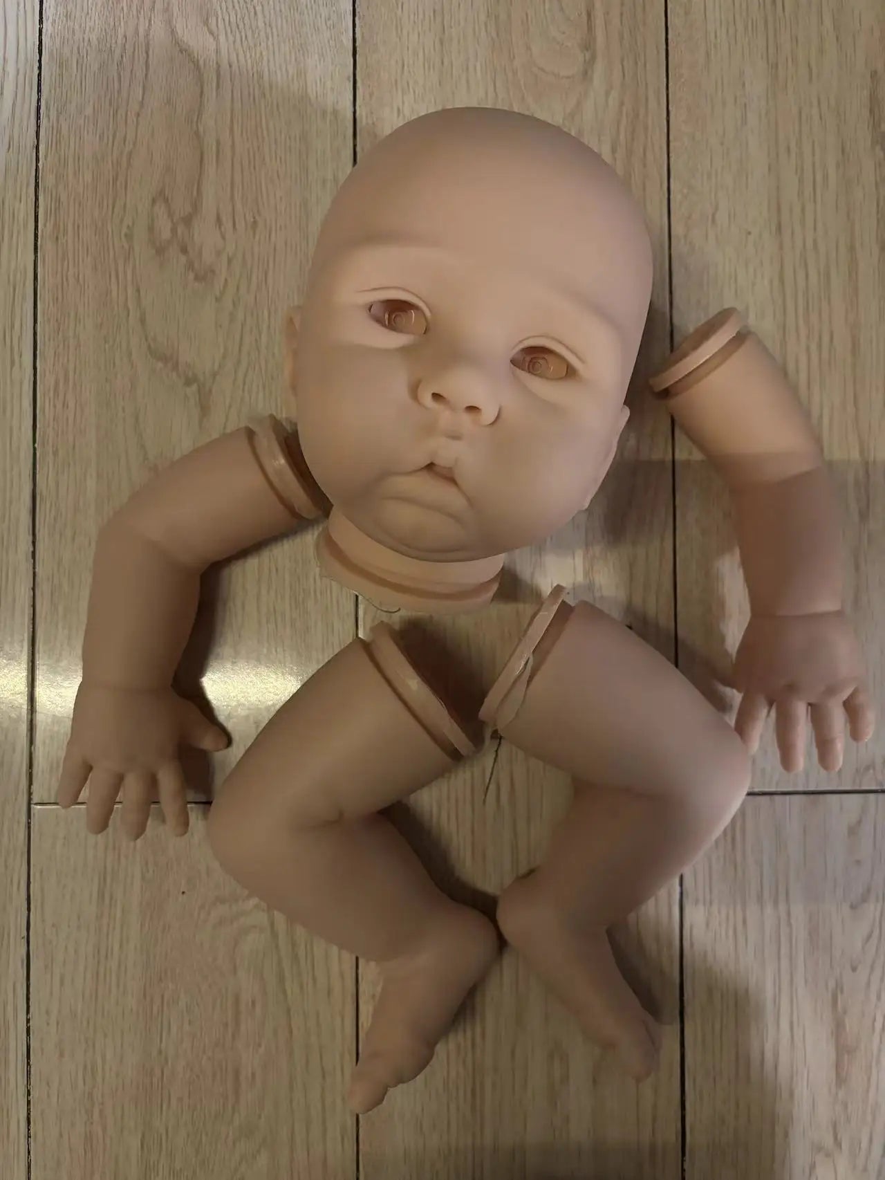 22inch Unpainted Unfinished Reborn Doll Kit Amy Fresh Color Soft Touch DIY Toys with Cloth body and Eyes