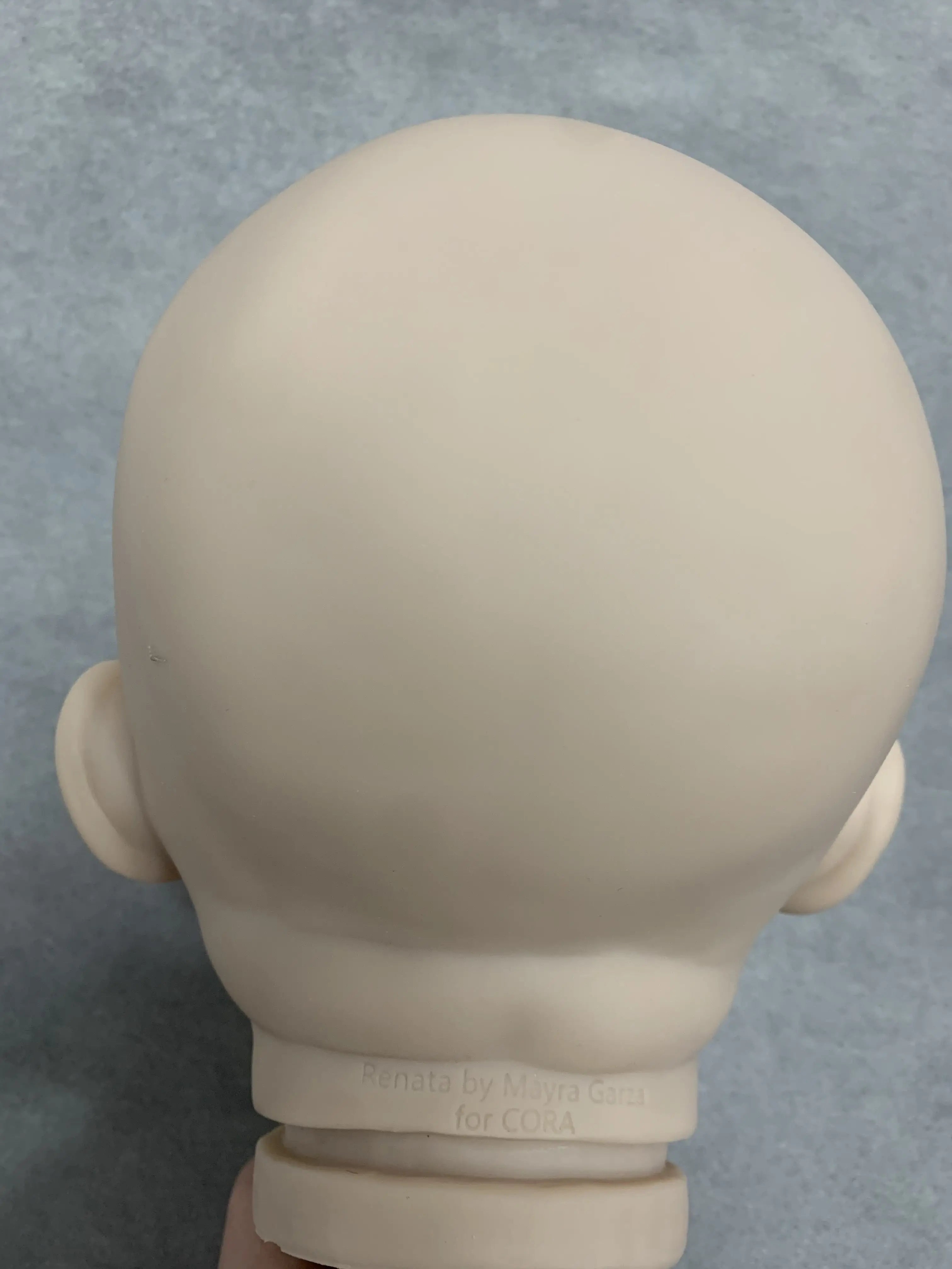 28inch Reborn doll kit Renata Soft vinyl fresh color with eyes and cloth body DIY Doll Part