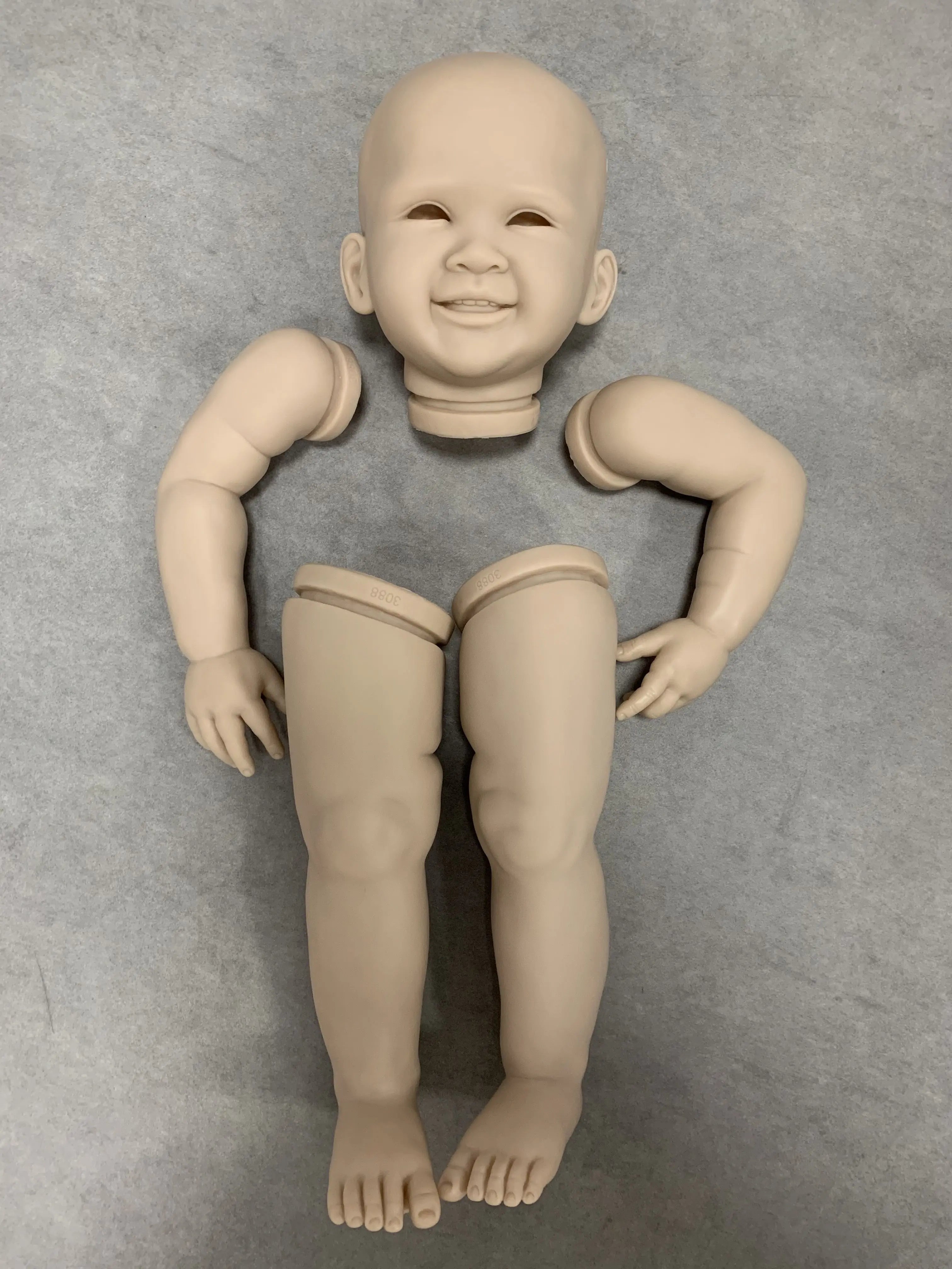 28inch Reborn doll kit Renata Soft vinyl fresh color with eyes and cloth body DIY Doll Part