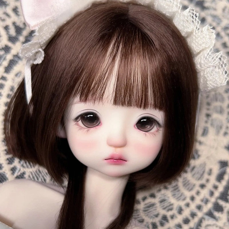 New 1/6 BJD Doll Cute Girl Resin Ball Joint Bare Doll with Eyes Face Makeup Toy