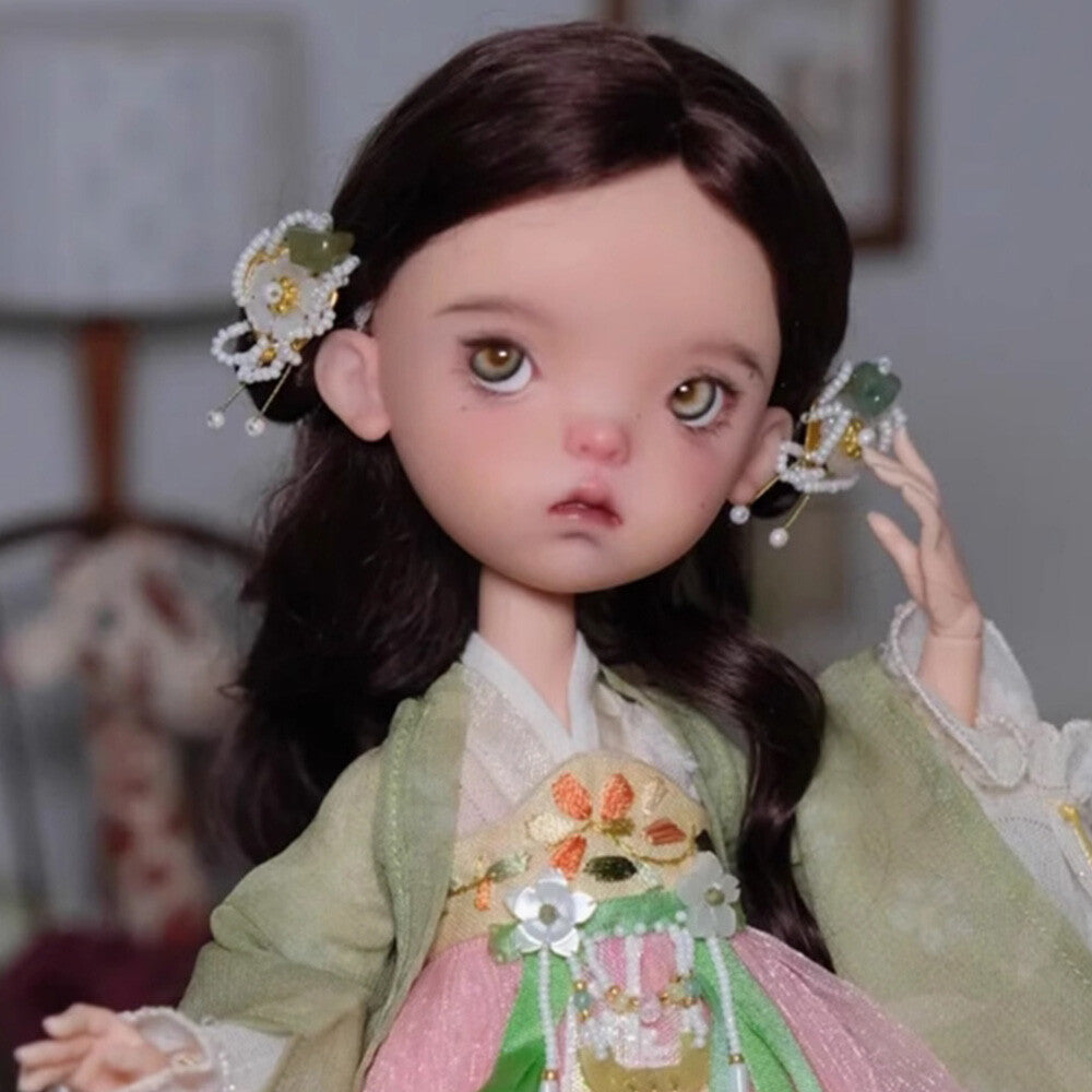 1/6 BJD Doll National Style Costumes Joint Resin Girl Beautifully Handmade Gifts
