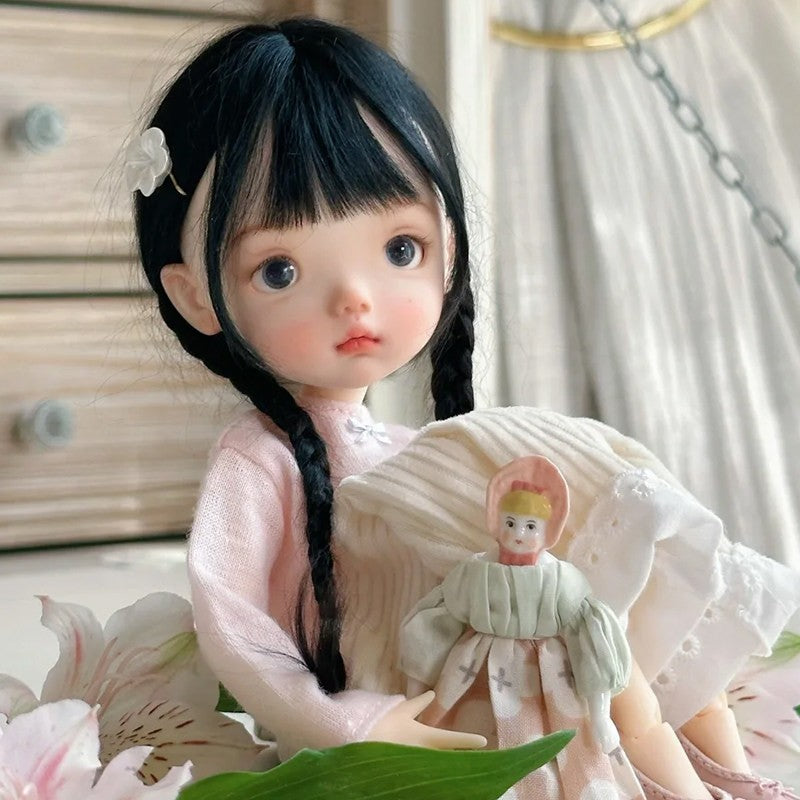 New Sweet Girl 1/6 BJD Doll Resin Ball Joint Bare Doll with Eyes Face Makeup Toy