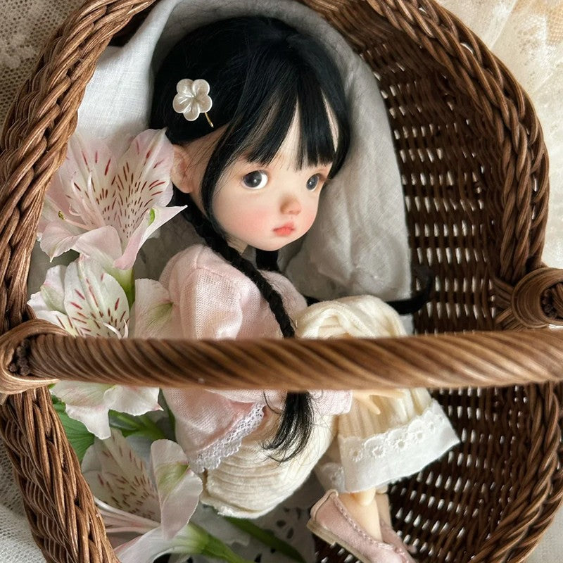 New Sweet Girl 1/6 BJD Doll Resin Ball Joint Bare Doll with Eyes Face Makeup Toy
