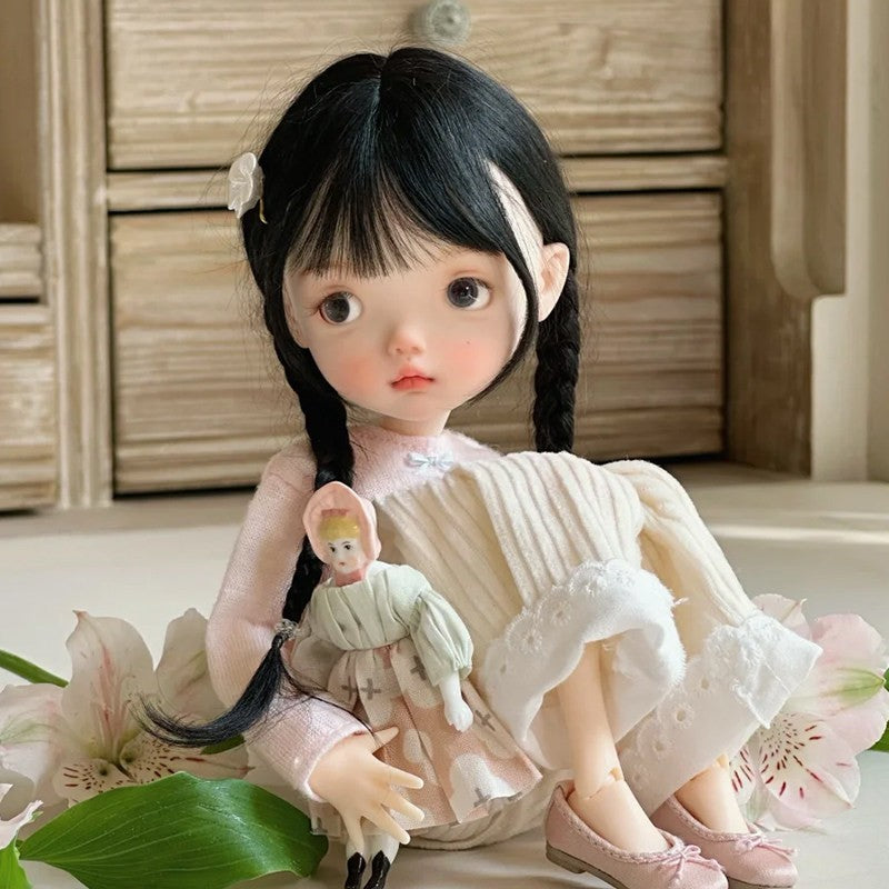 New Sweet Girl 1/6 BJD Doll Resin Ball Joint Bare Doll with Eyes Face Makeup Toy
