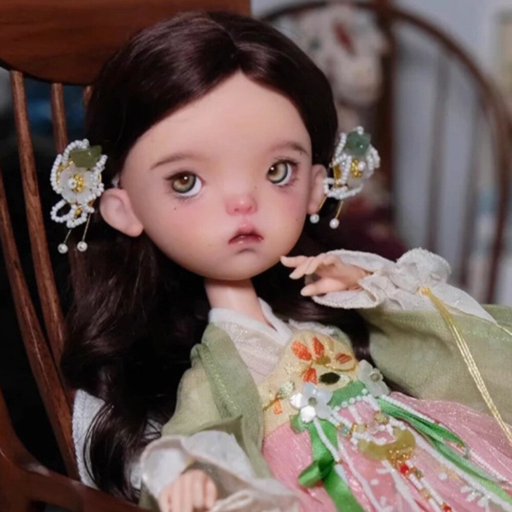 1/6 BJD Doll National Style Costumes Joint Resin Girl Beautifully Handmade Gifts