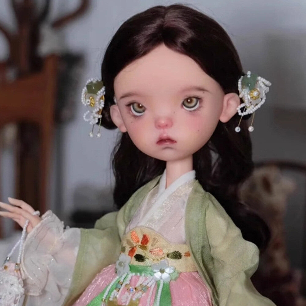 1/6 BJD Doll National Style Costumes Joint Resin Girl Beautifully Handmade Gifts